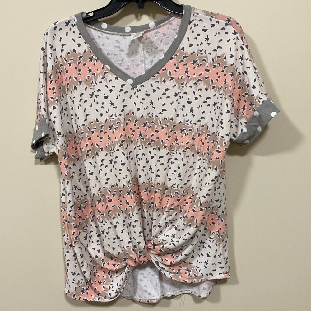 Short sleeve vneck top small - Picture 1 of 5